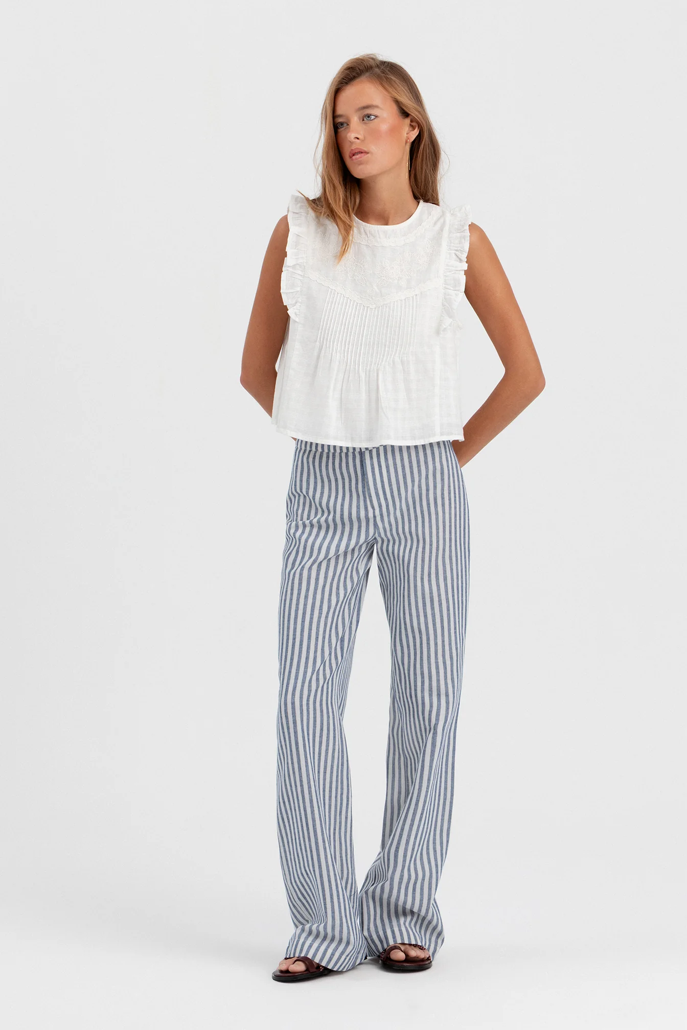 BLUSA BORDADA JARETAS - Image 13