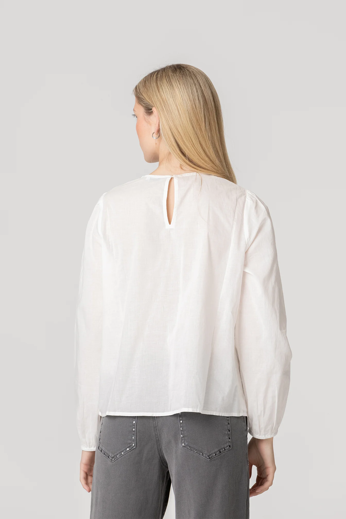BLUSA BORDADOS CANESU ENTREDOS - Image 4