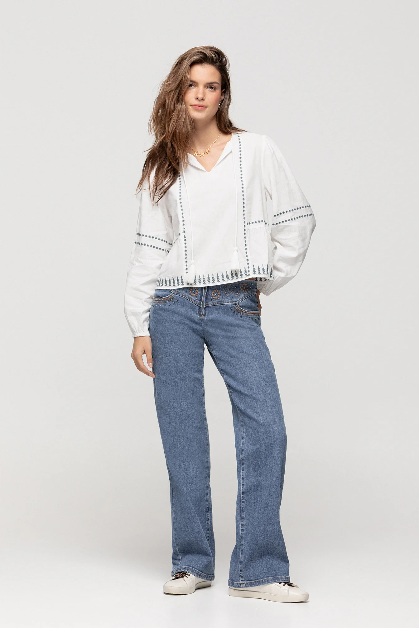 BLUSA BORDADOS CONTRASTE - Image 8