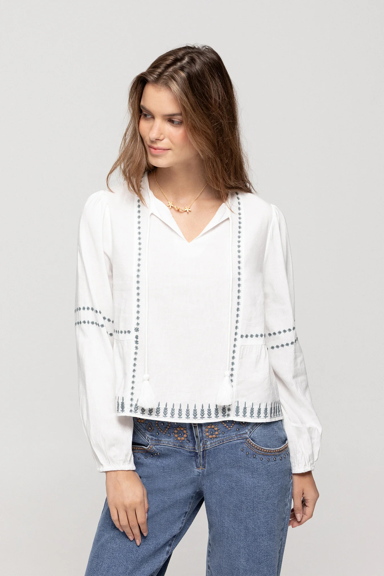 BLUSA BORDADOS CONTRASTE - Image 4
