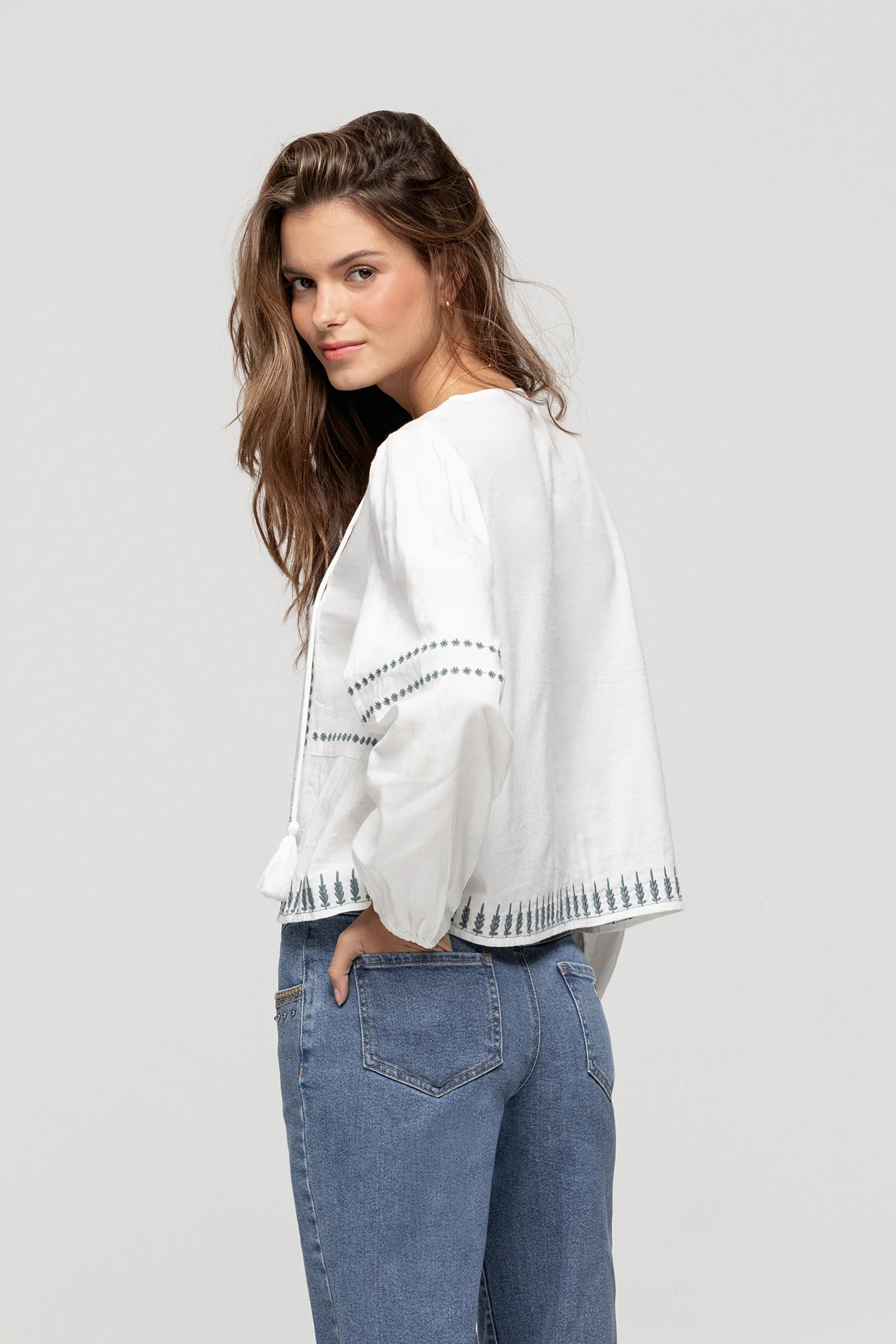 BLUSA BORDADOS CONTRASTE - Image 6