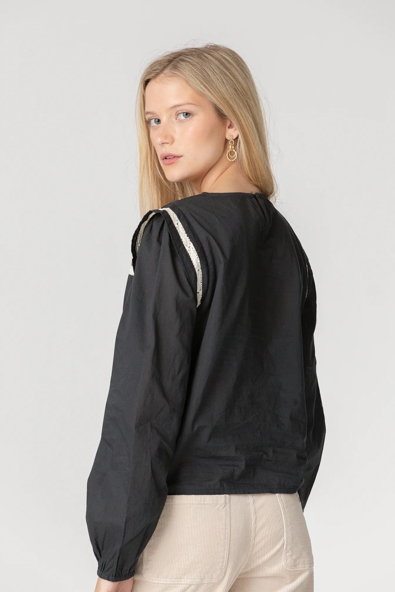BLUSA JARETAS CONTRASTE - Image 5