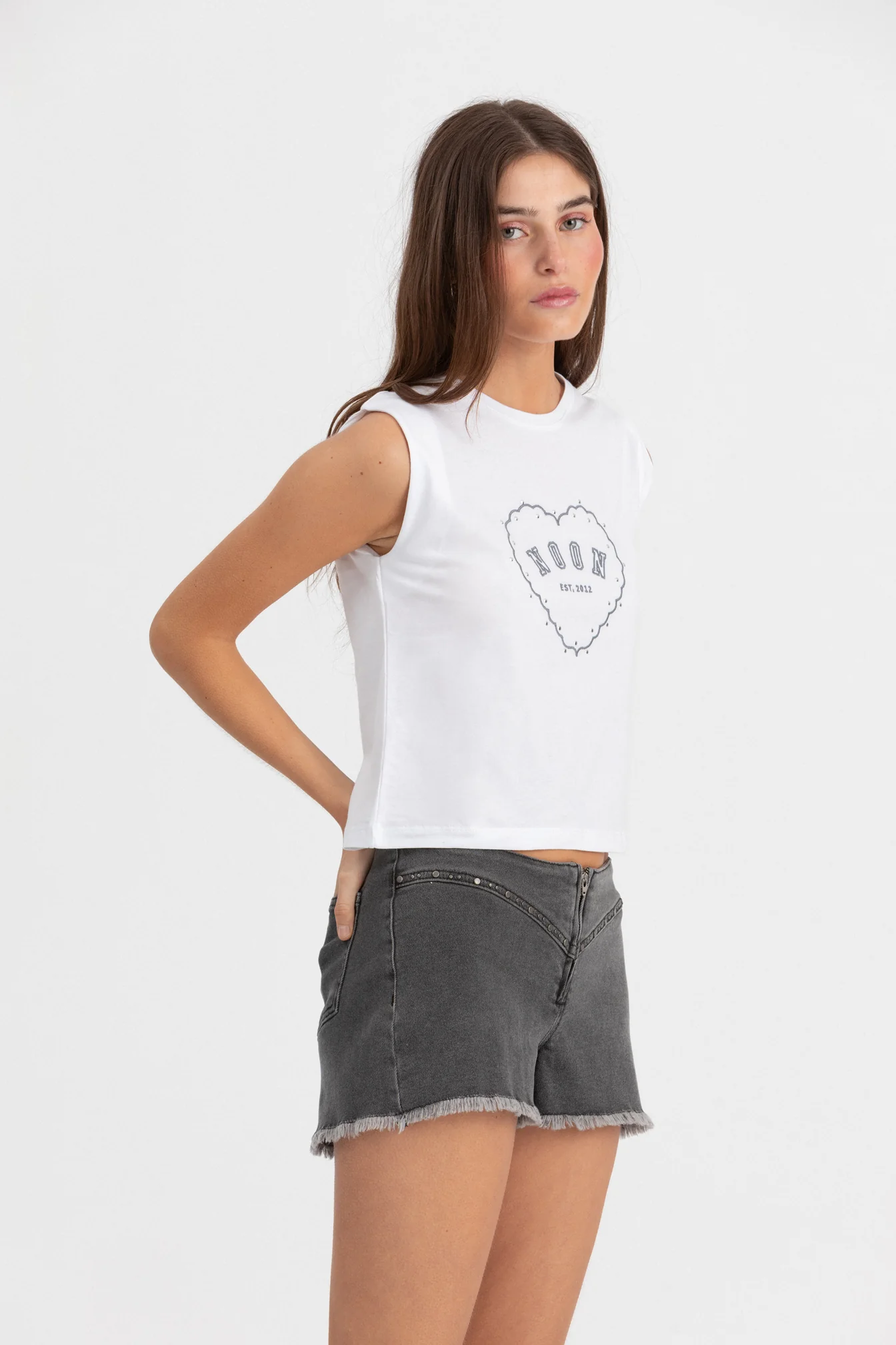 CAMISETA TIRANTE ANCHO CORAZON - Image 3