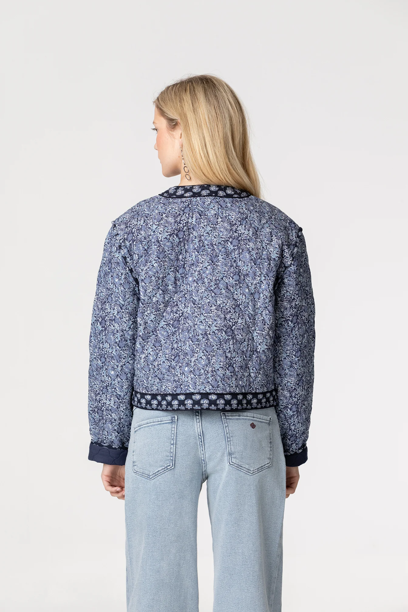 CHAQUETA ENGUATADA ESTAMPADO - Image 6