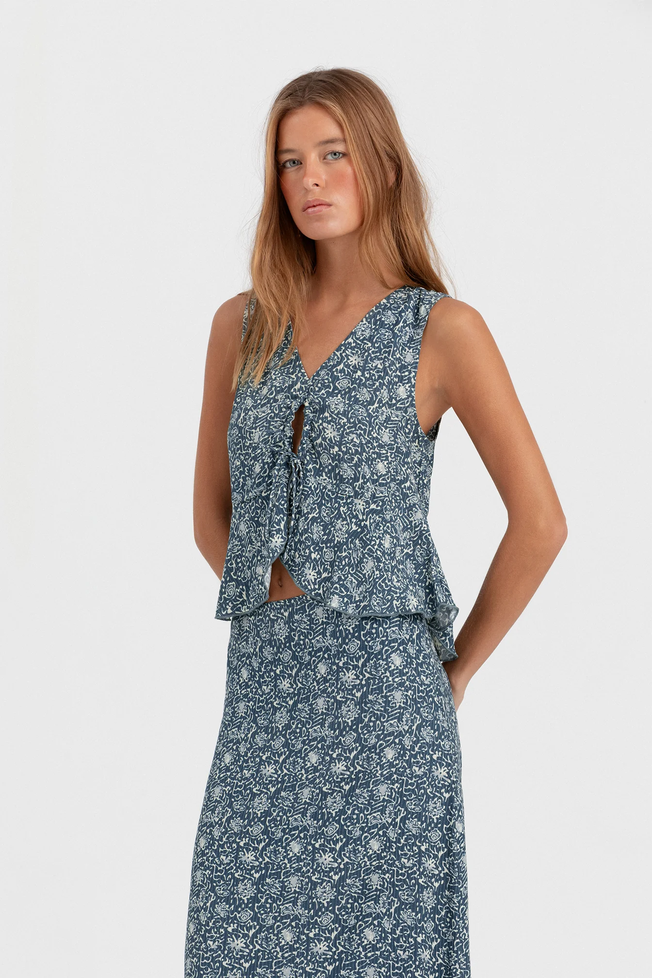 FALDA MIDI BAJO VOLANTE - Image 3