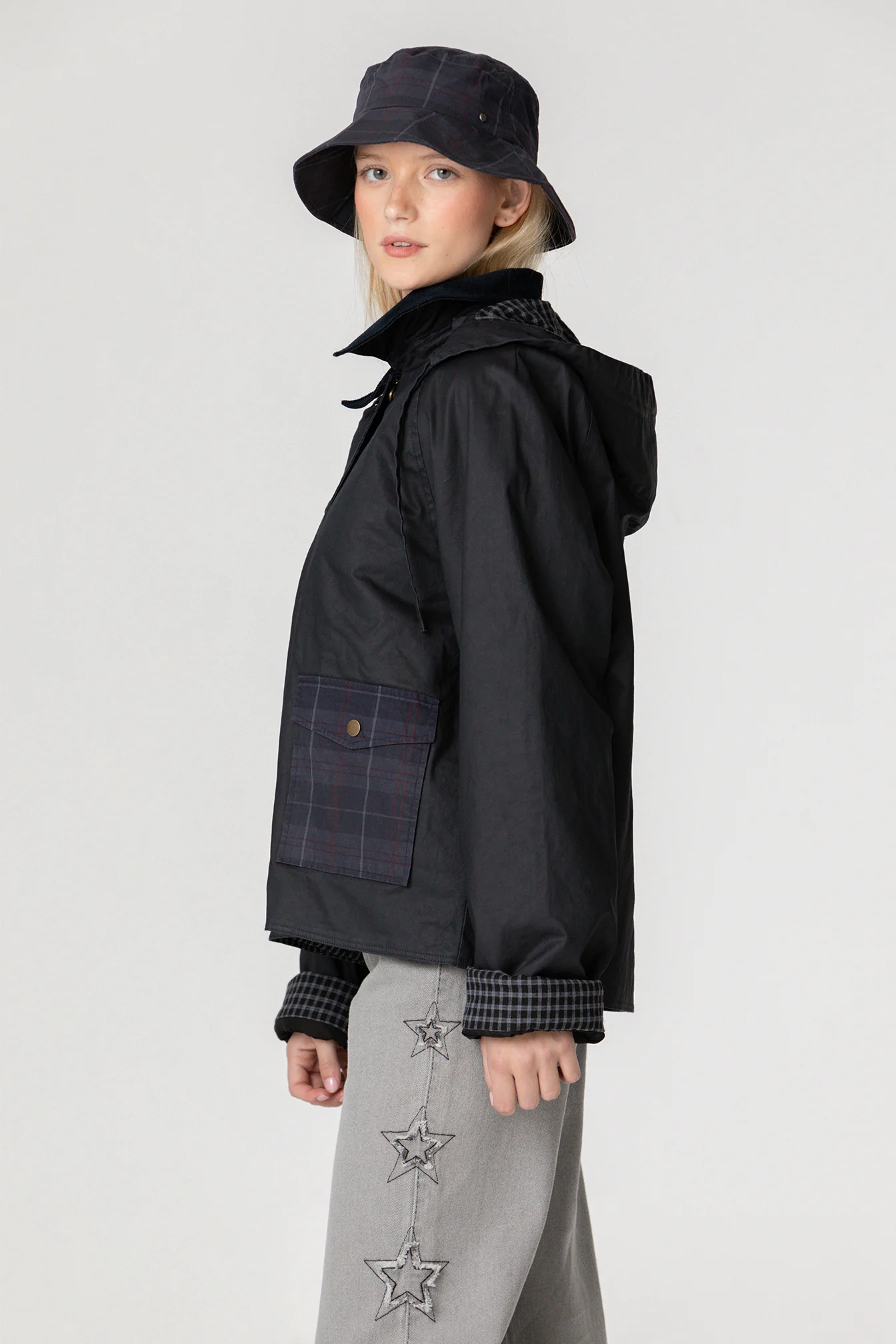 GORRO BUCKET CUADROS - Image 7