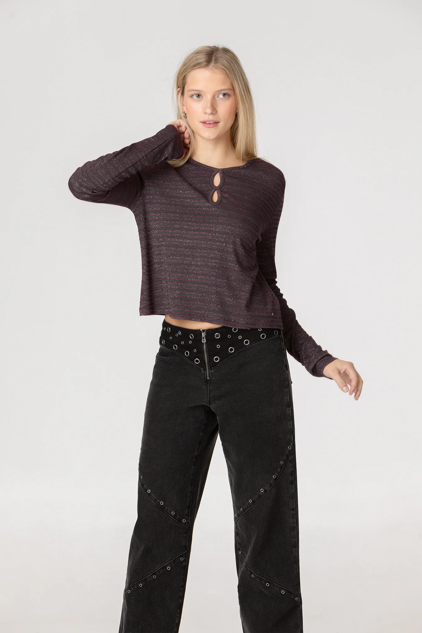 JEANS CORTES TACHUELAS EYELETS - Image 5