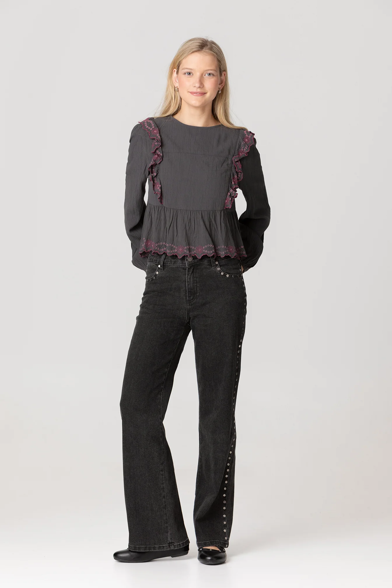 JEANS TACHUELAS CANESU - Image 5