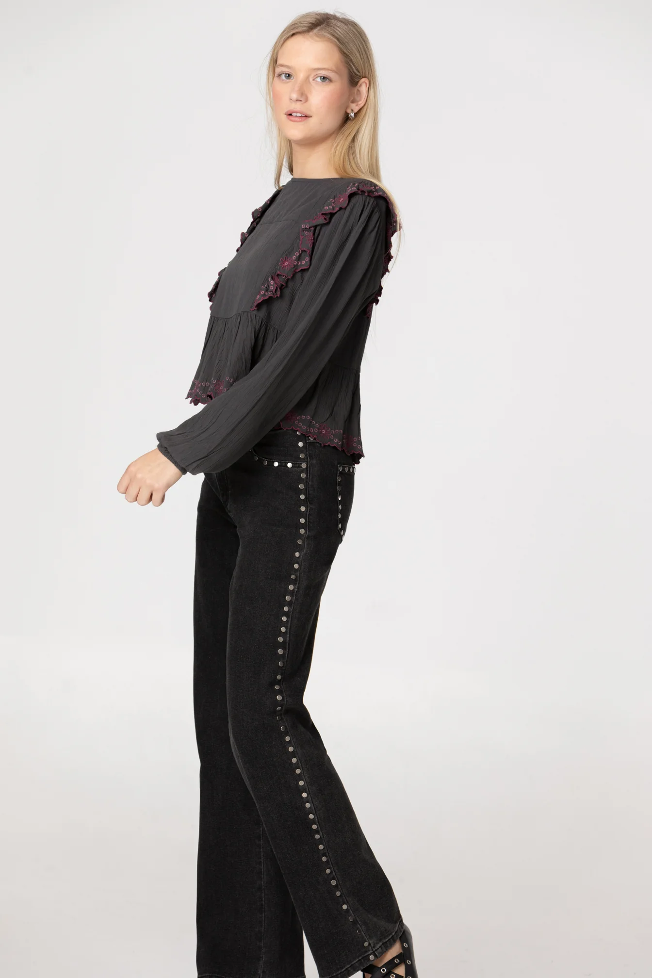 JEANS TACHUELAS CANESU - Image 6