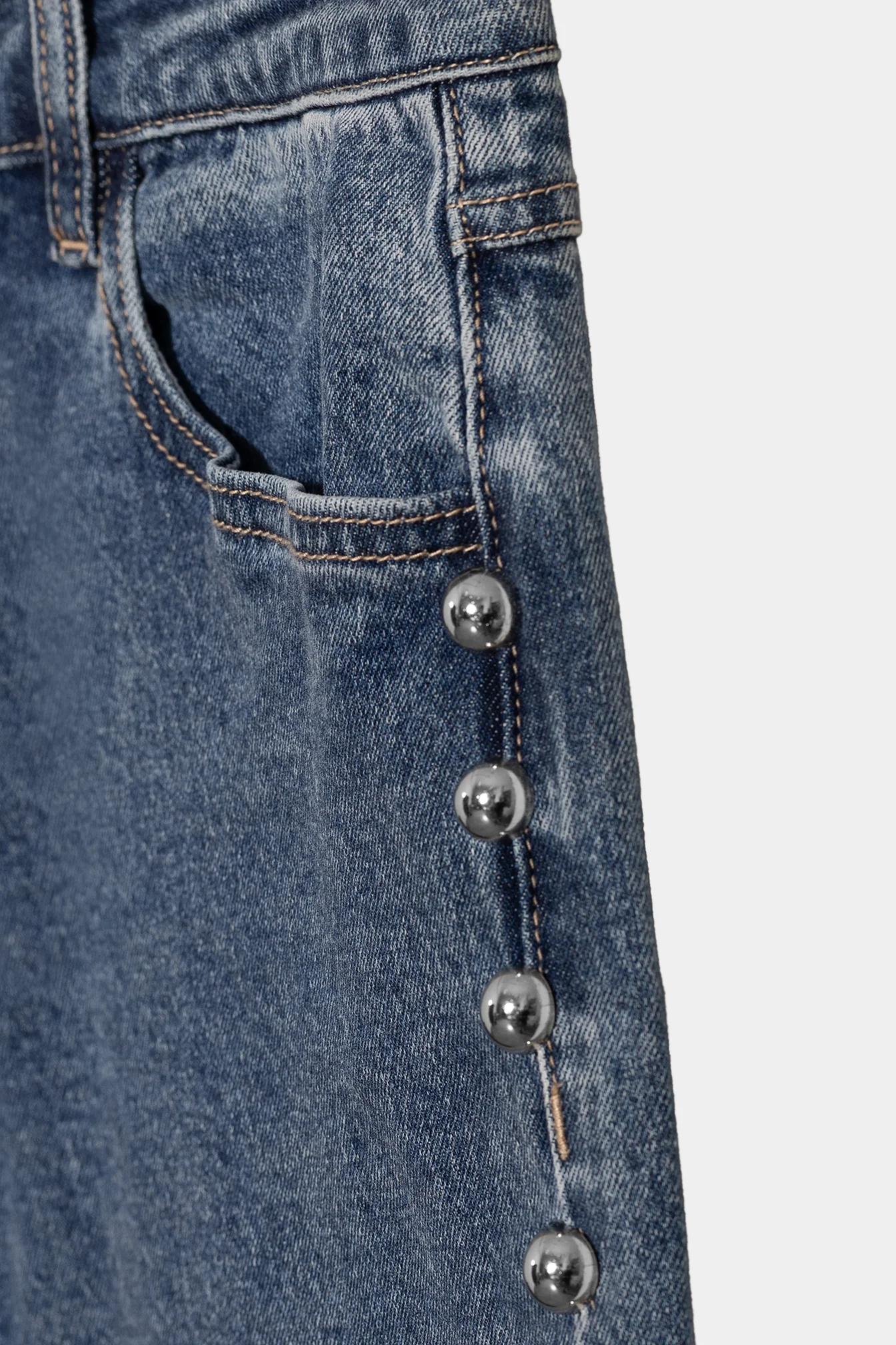 JEANS TACHUELAS MAXI DENIM - Image 8
