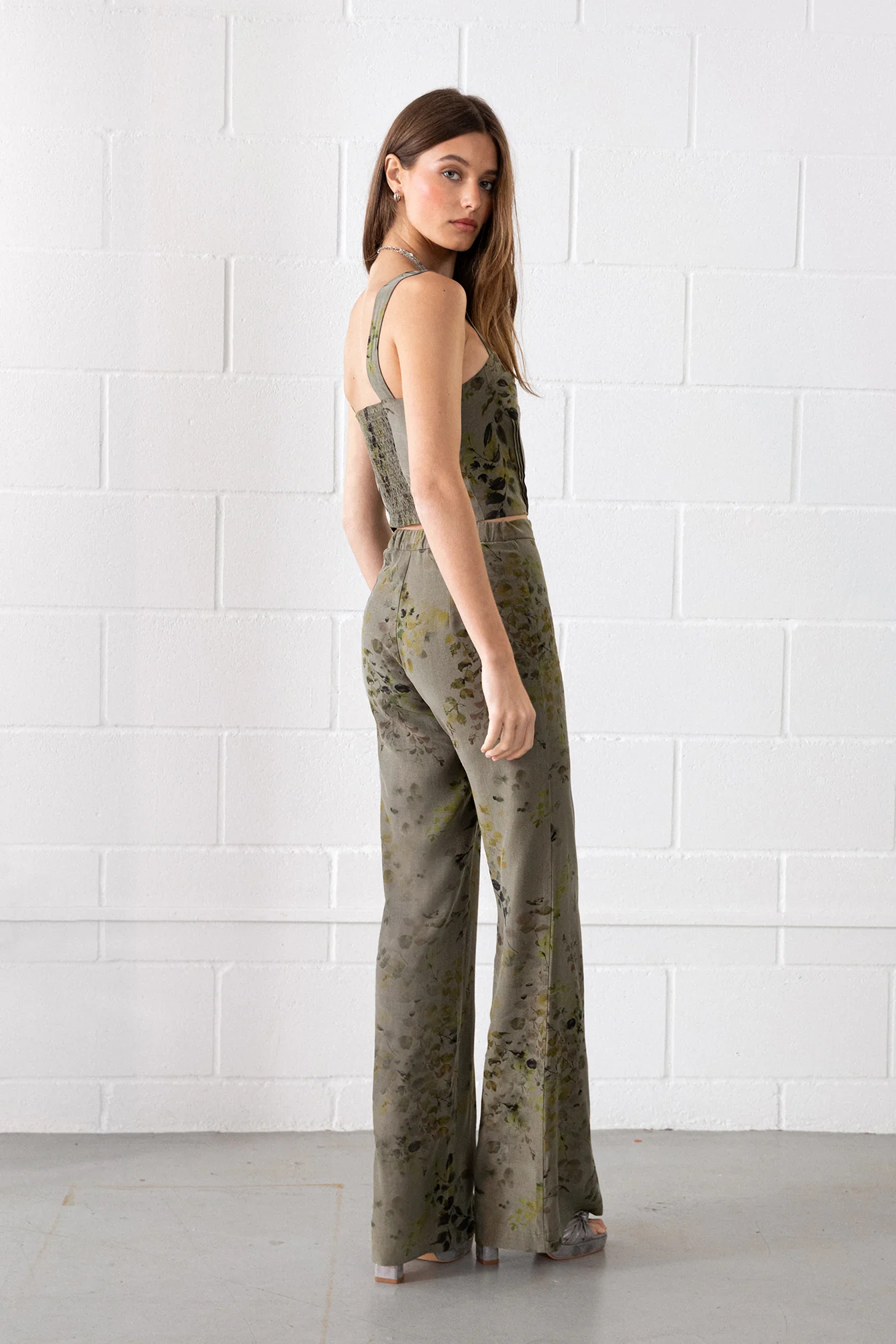 PANTALON FLORES AMINA - Image 8