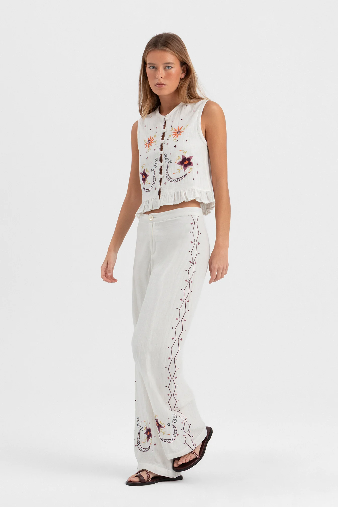 PANTALON FLORES BORDADAS - Image 7