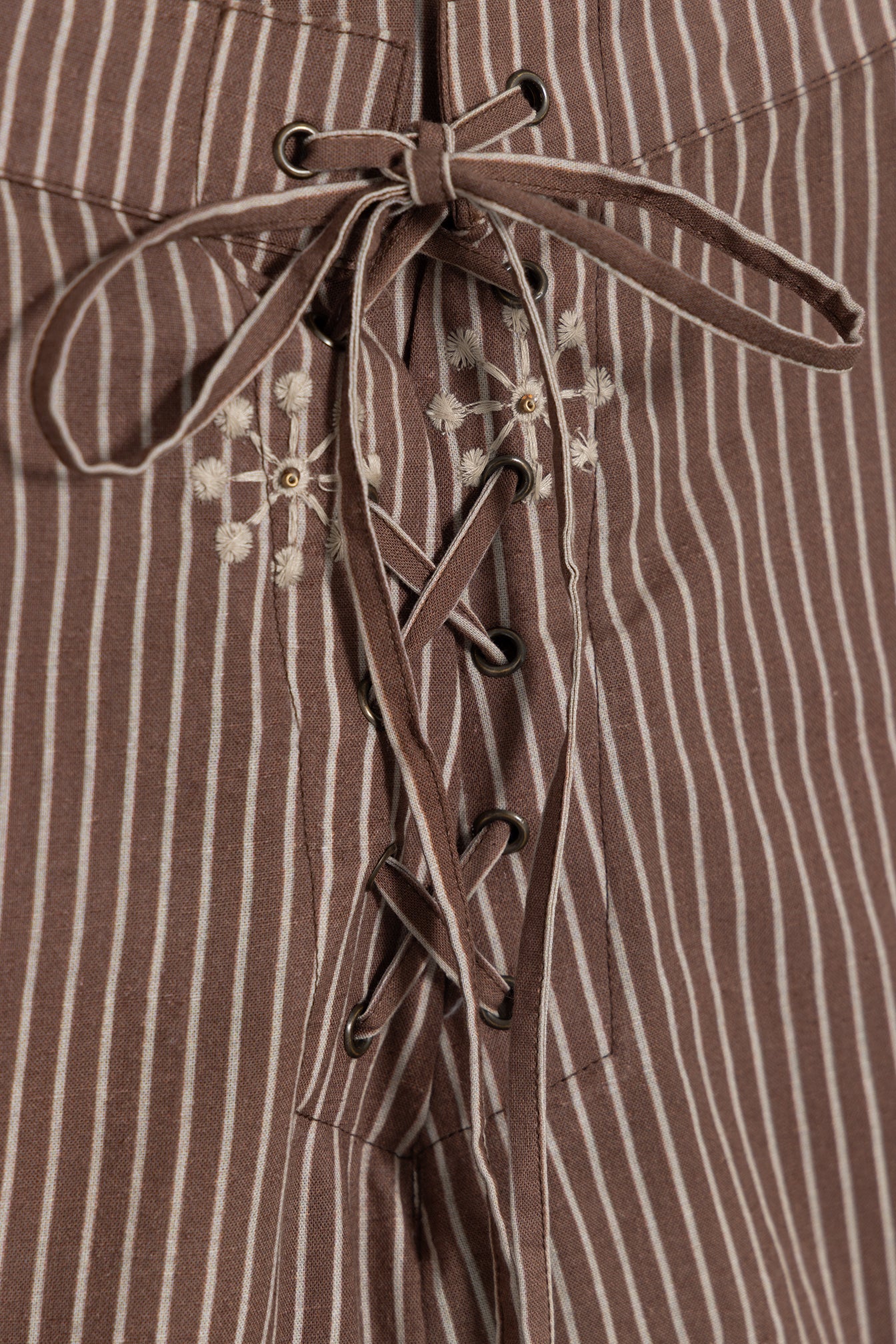 PANTALON RAYAS BORDADO - Image 8