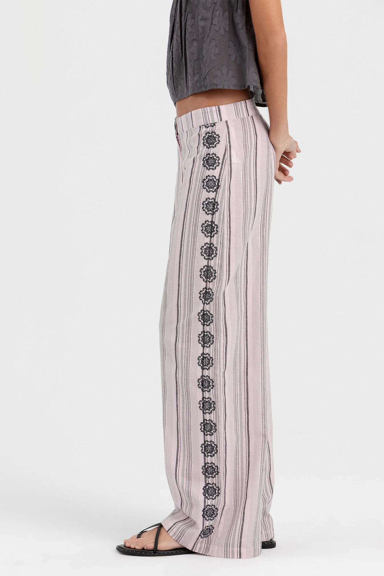PANTALON RAYAS LUREX BORDADO - Image 3