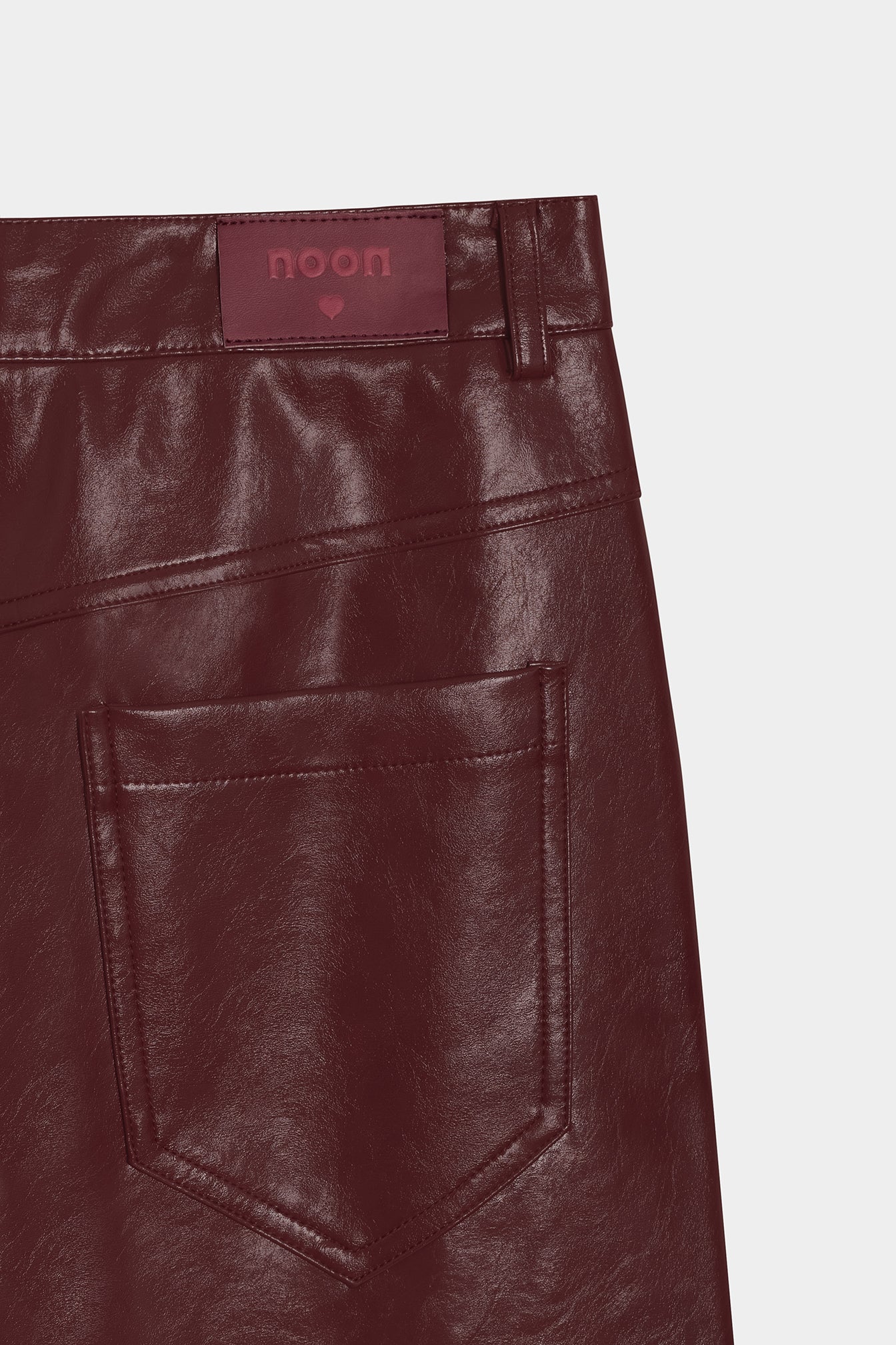 PANTALON RECTO EFECTO PIEL - Image 11