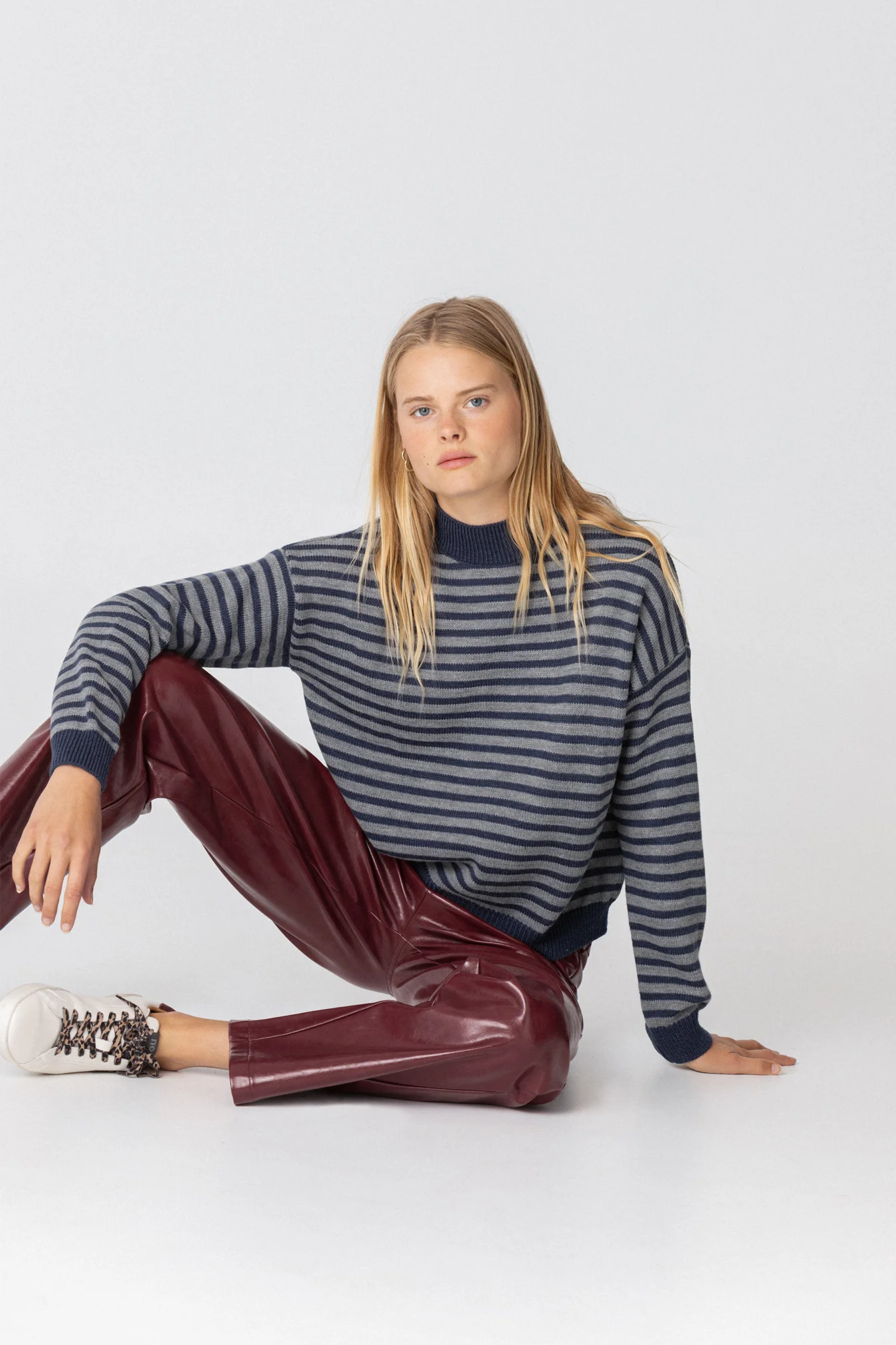 PANTALON RECTO EFECTO PIEL - Image 6