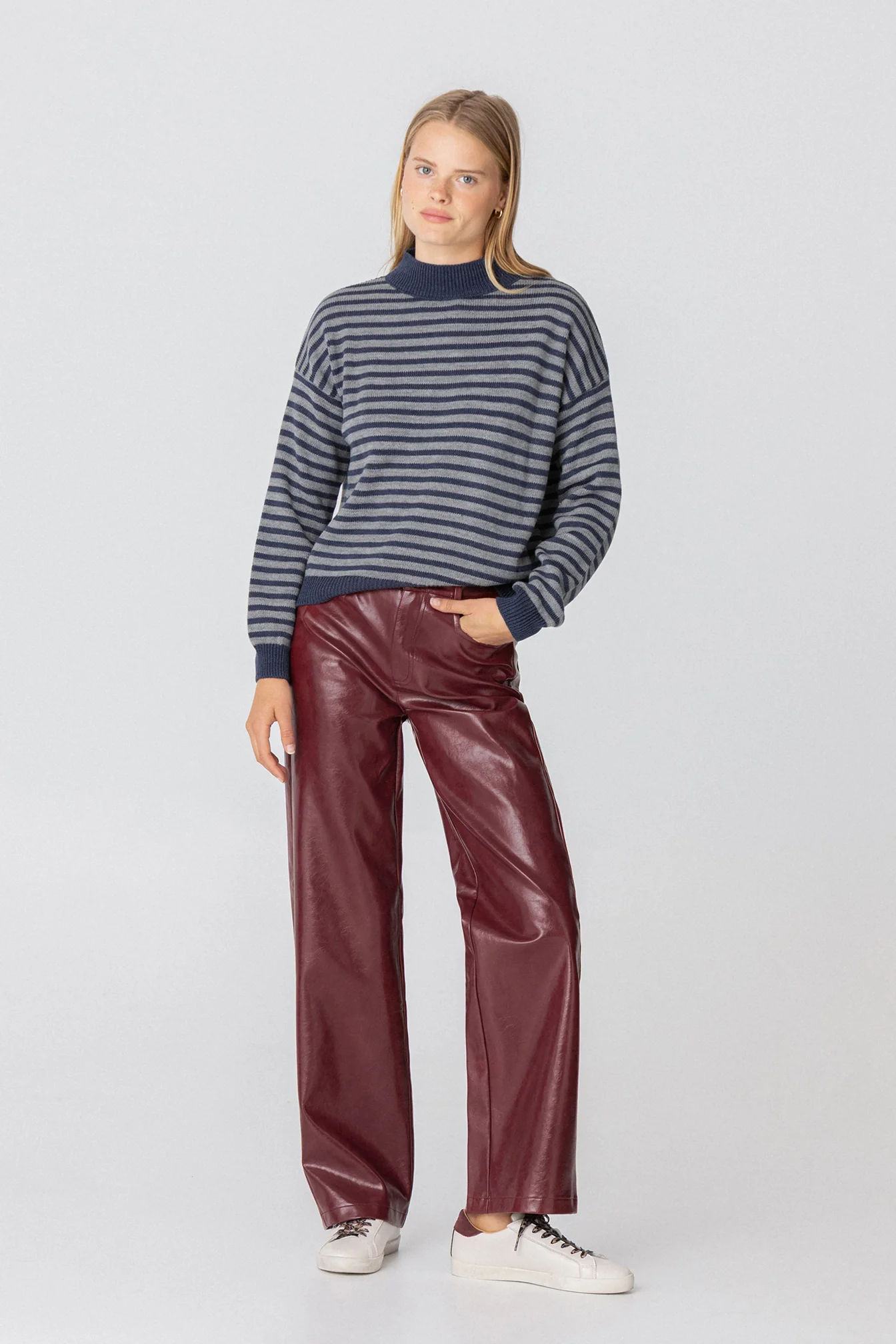 PANTALON RECTO EFECTO PIEL - Image 8