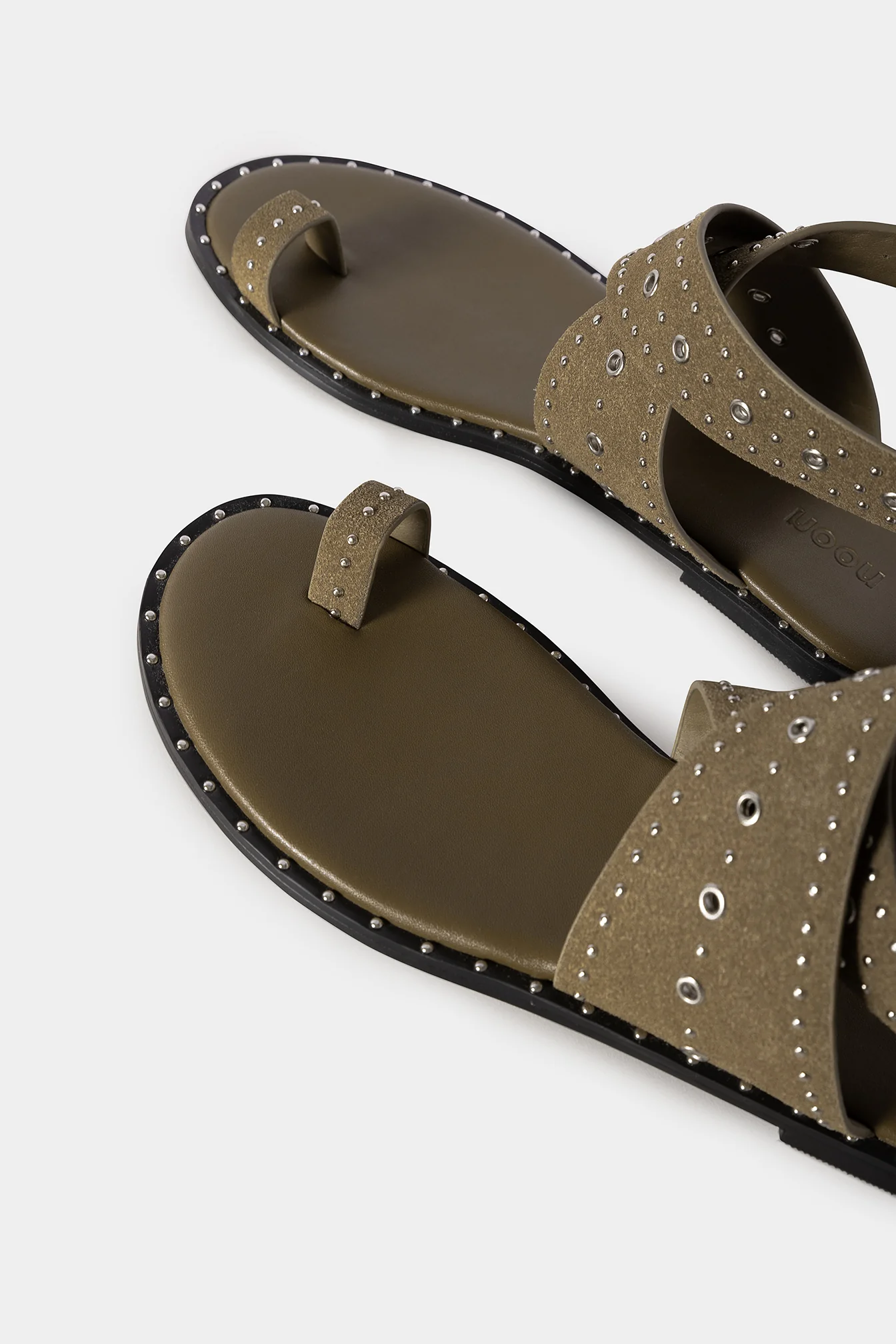 SANDALIA PLANA TACHAS - Image 5