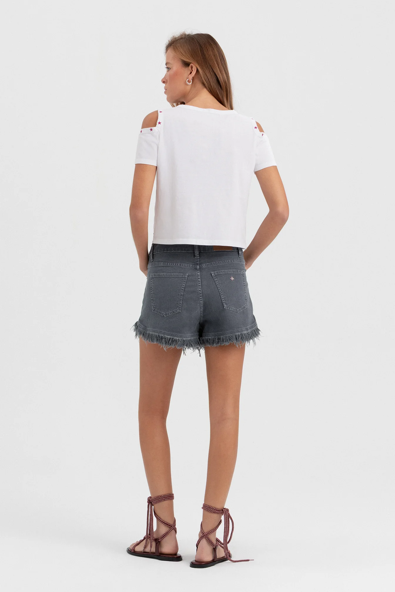 SHORTS BOTONES DESFLECADO - Image 18