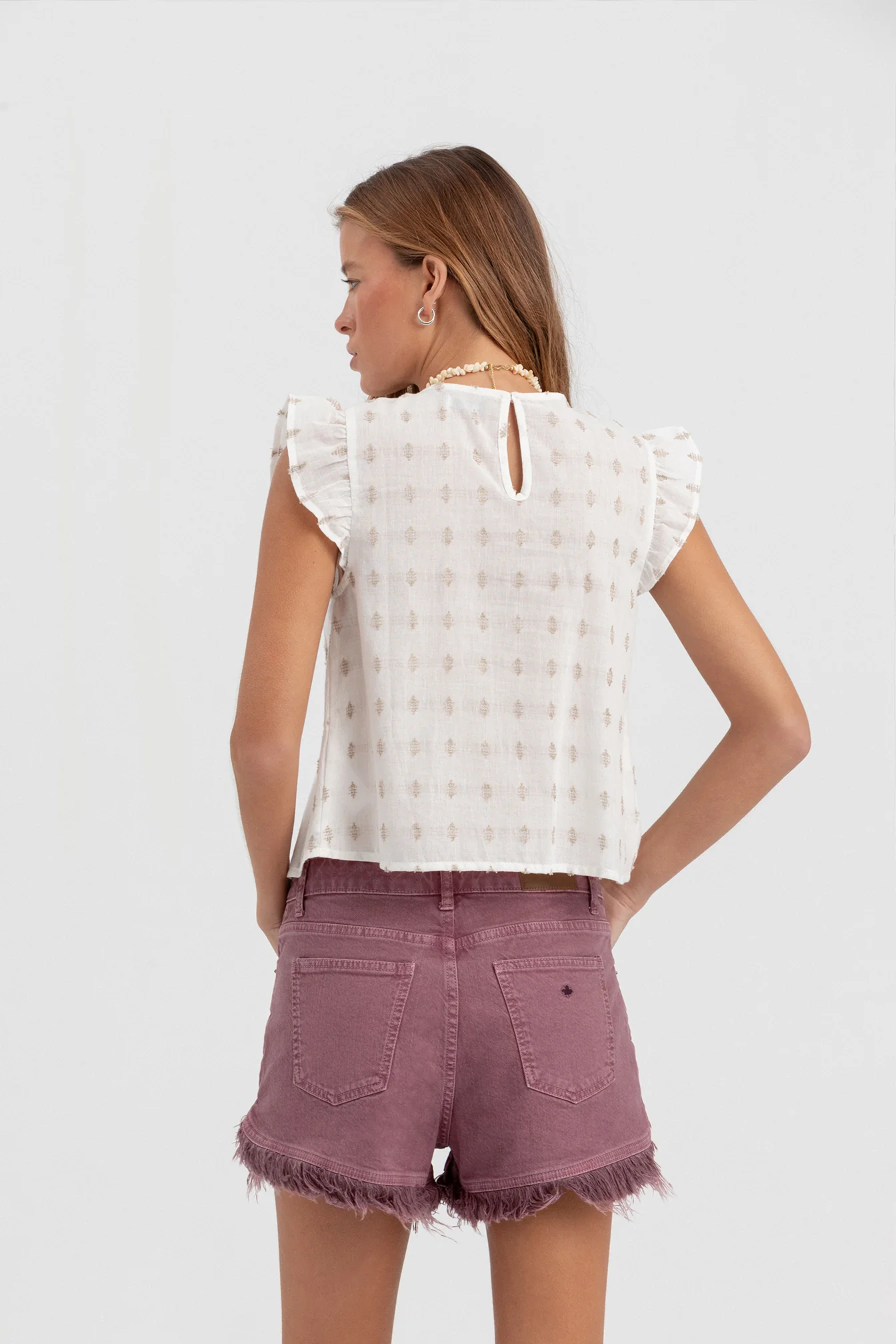 SHORTS BOTONES DESFLECADO - Image 5