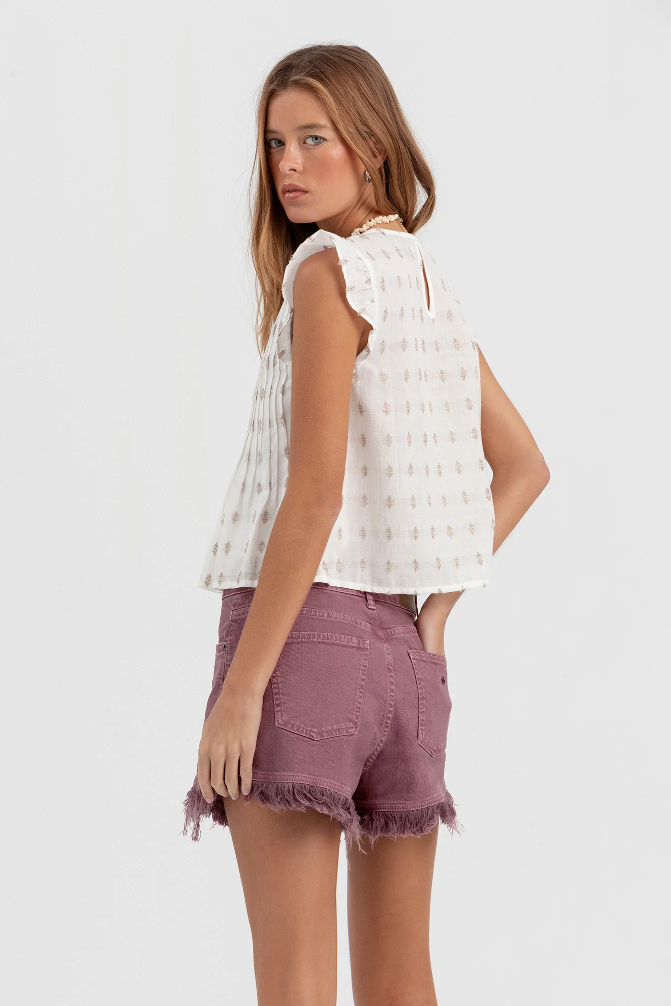 SHORTS BOTONES DESFLECADO - Image 6