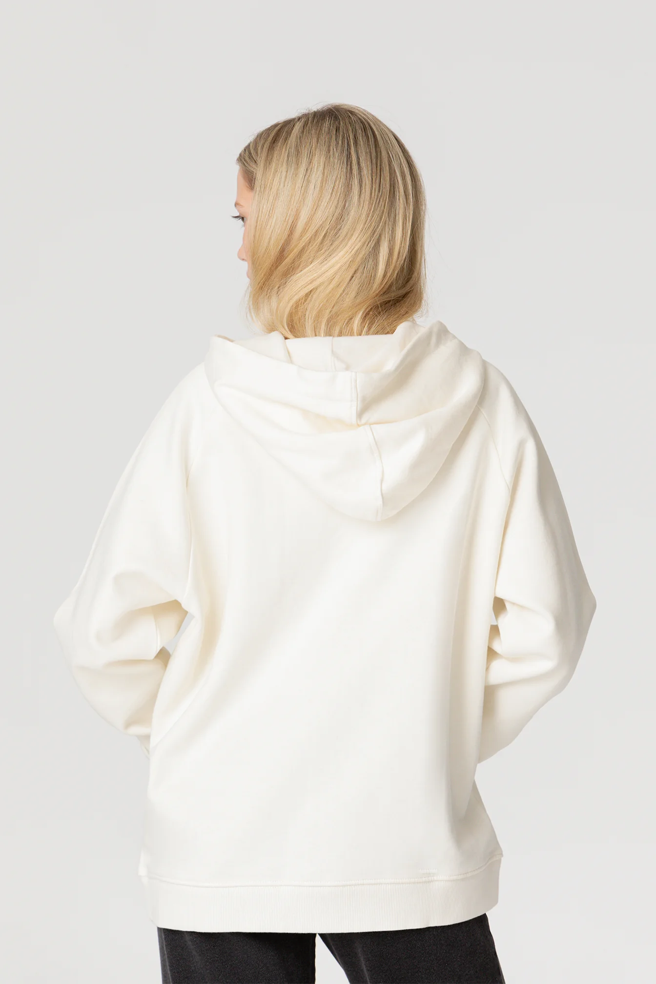 SUDADERA CAPUCHA BASIC - Image 9