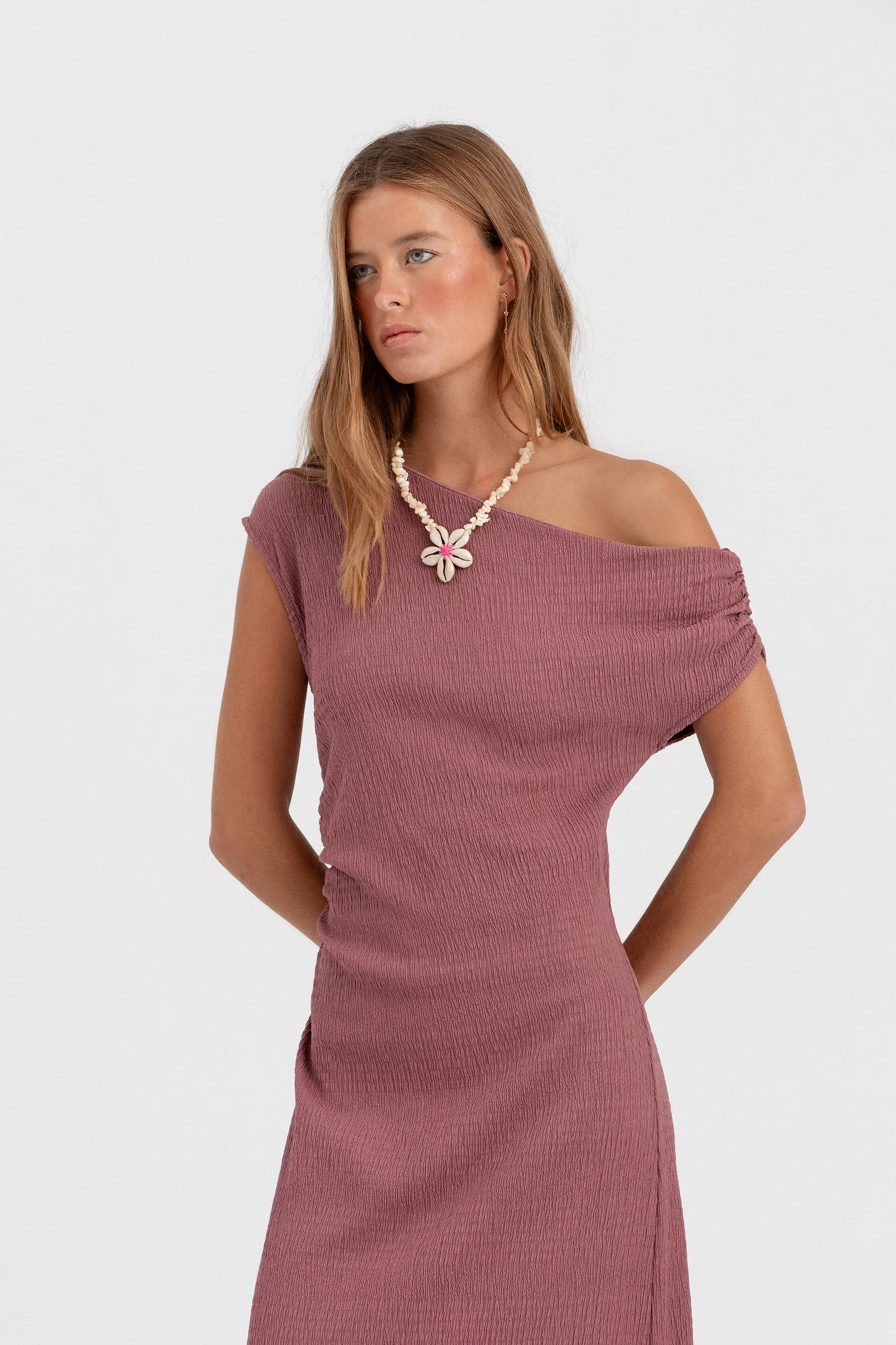 VESTIDO MIDI ASIMETRICO TEXTURA - Image 3