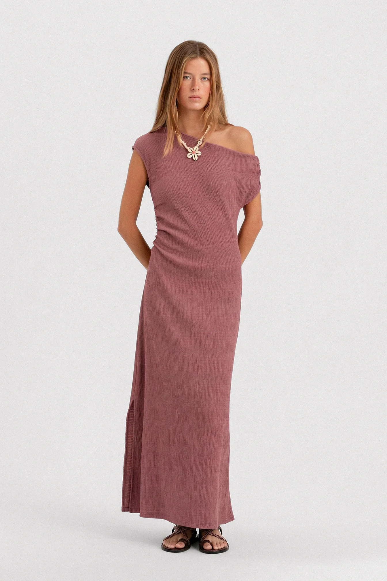 VESTIDO MIDI ASIMETRICO TEXTURA - Image 6
