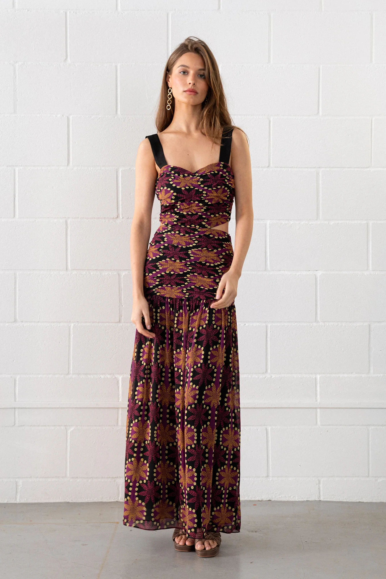 VESTIDO MIDI CUT OUTS MAURA - Image 8
