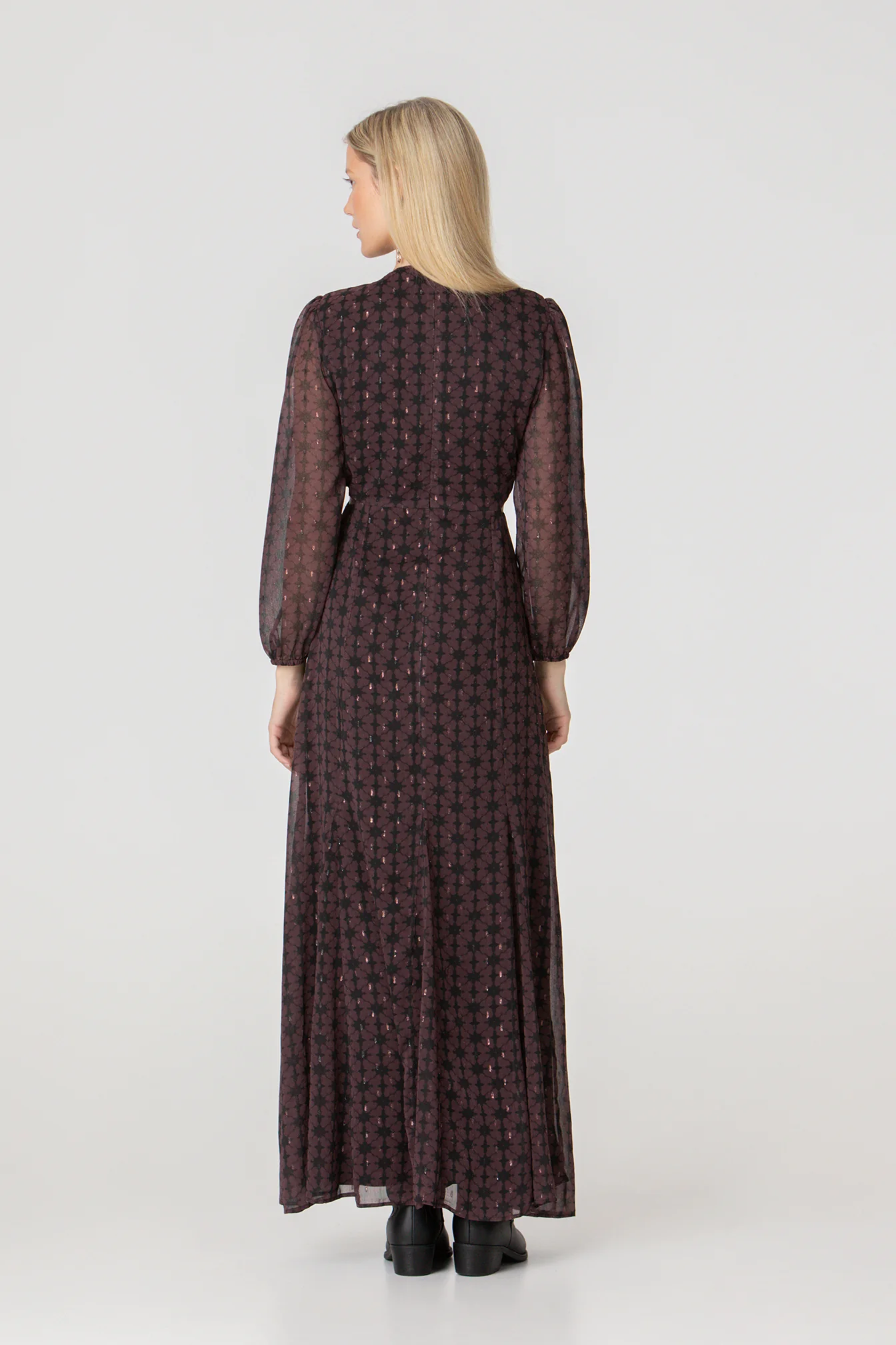 VESTIDO MIDI ESCOTE PICO CUT OUT - Image 7