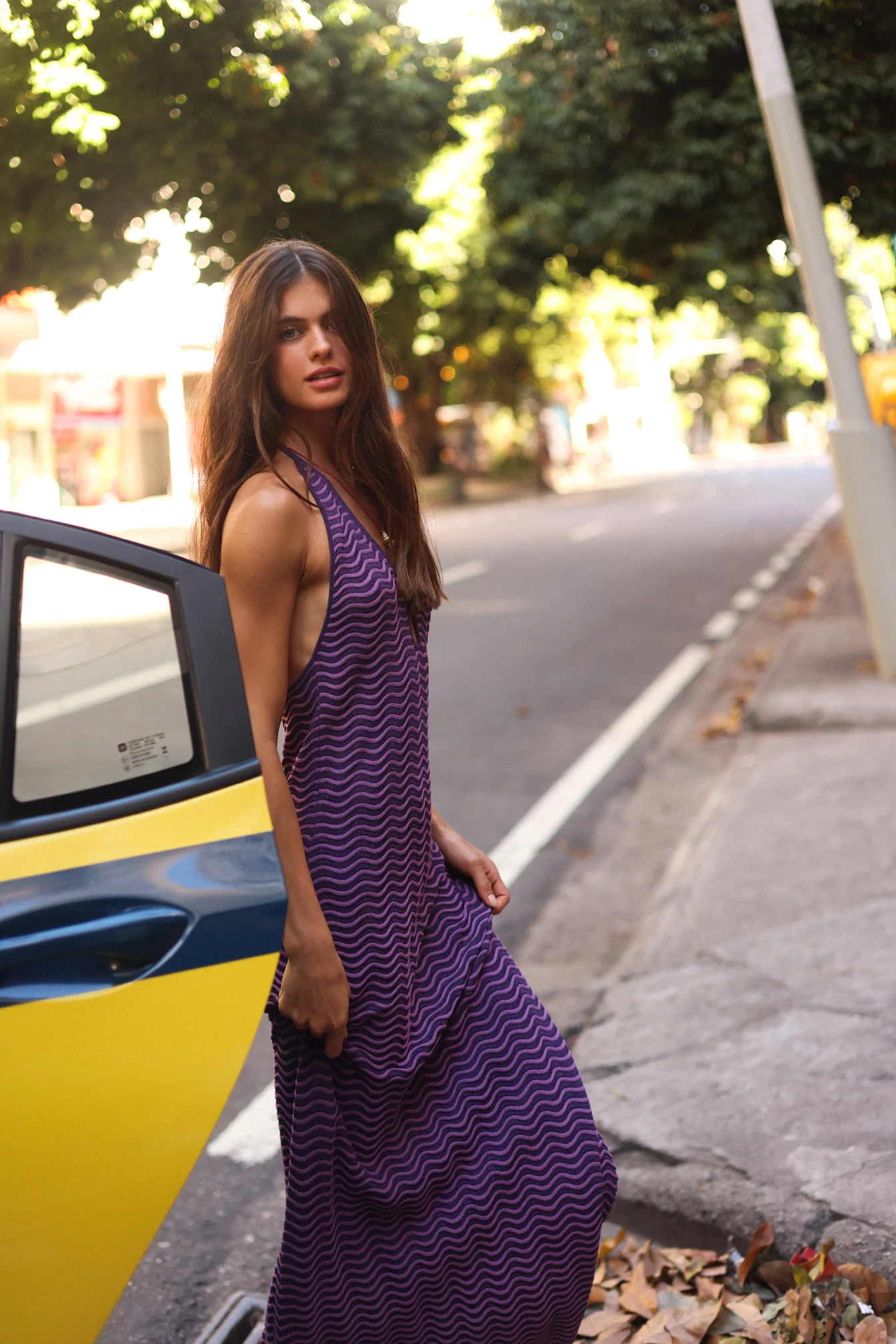 VESTIDO MIDI HALTER PUNTO - Image 4