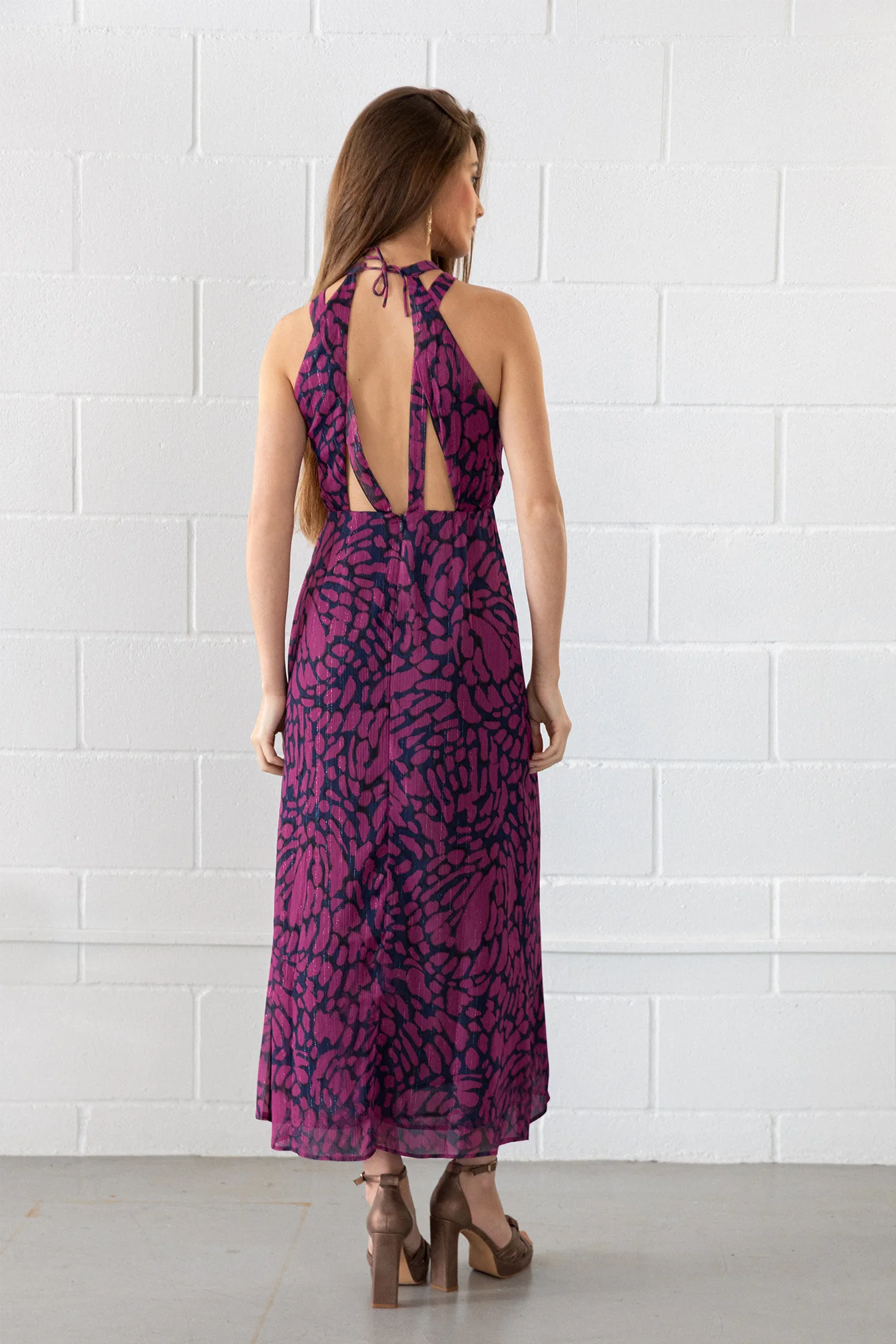 VESTIDO MIDI HALTER VICTORIA - Image 8